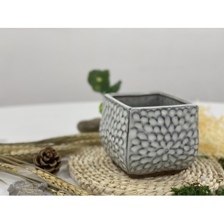 O2112023 四方孔雀花盆 Ceramic Pot