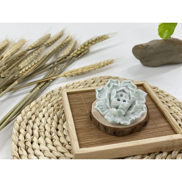 B2112019C 淺綠蓮花香插 Light Green Lotus Incense Holder